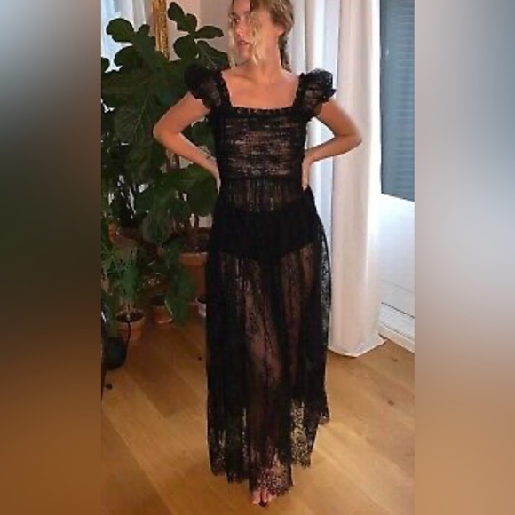 Doen Pamelina Dress in classic black lace NWT